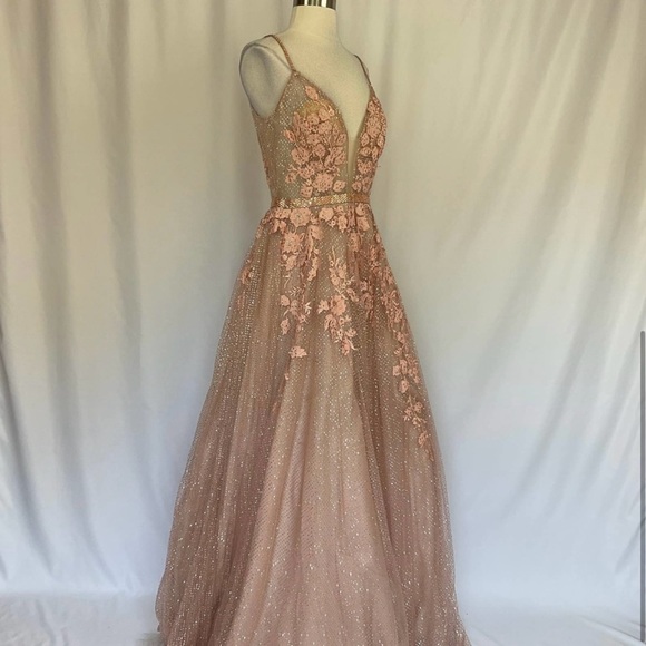 Jovani Women's Formal Dress Size 6 Pink Rose Gold Sequined Tulle Backless Gown - Picture 3 of 11